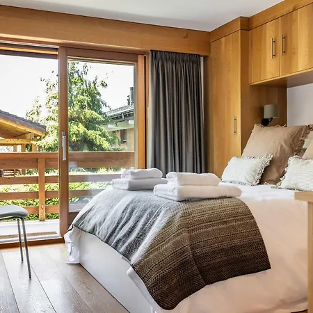 Olympia, Sleeps 6 Apartment