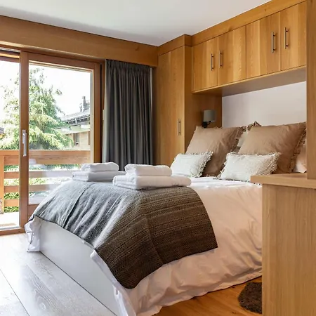 Olympia, Sleeps 6 Apartment