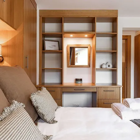 Apartment Olympia, Sleeps 6 *